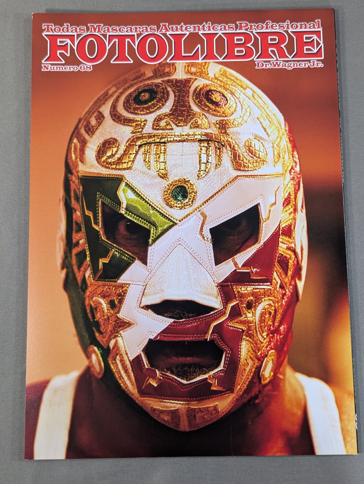 FOTOLIBRE de Mascara Numero.68