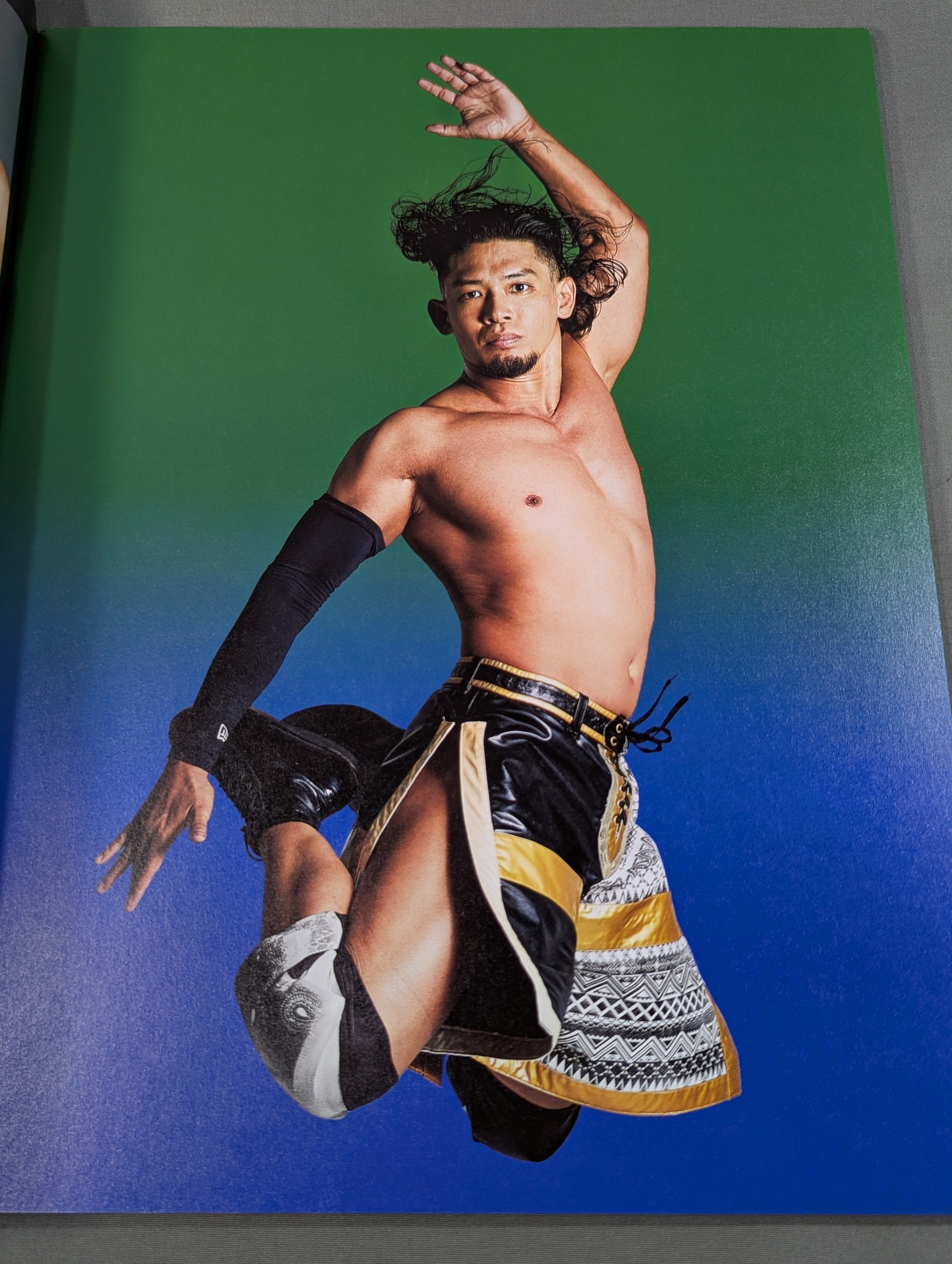 LESLIE KEE × DDT 写真集 『SUPER DDT』(表紙 遠藤哲哉×飯野雄貴 Ver