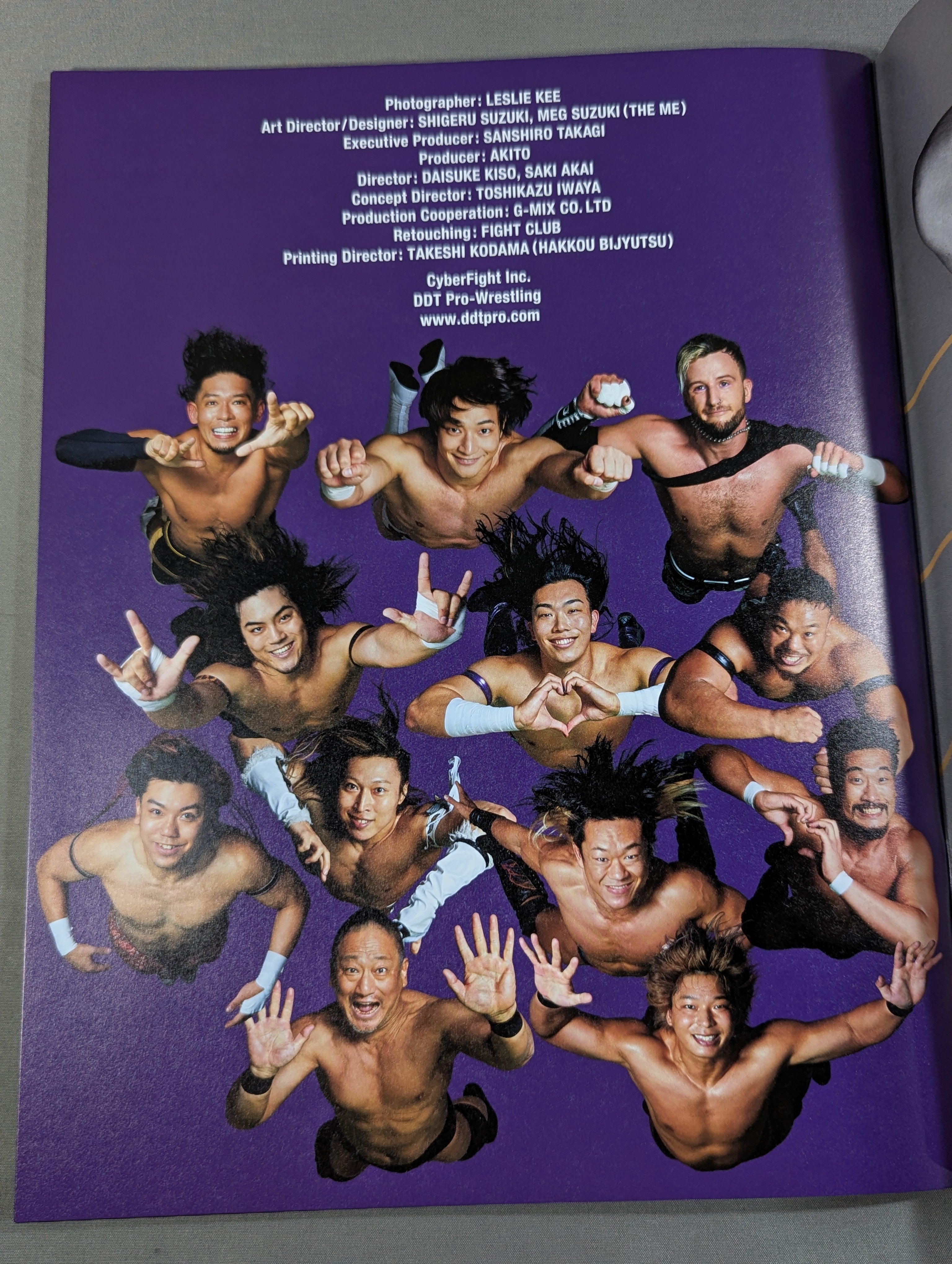 LESLIE KEE × DDT 写真集 『SUPER DDT』(表紙 遠藤哲哉×飯野雄貴 Ver