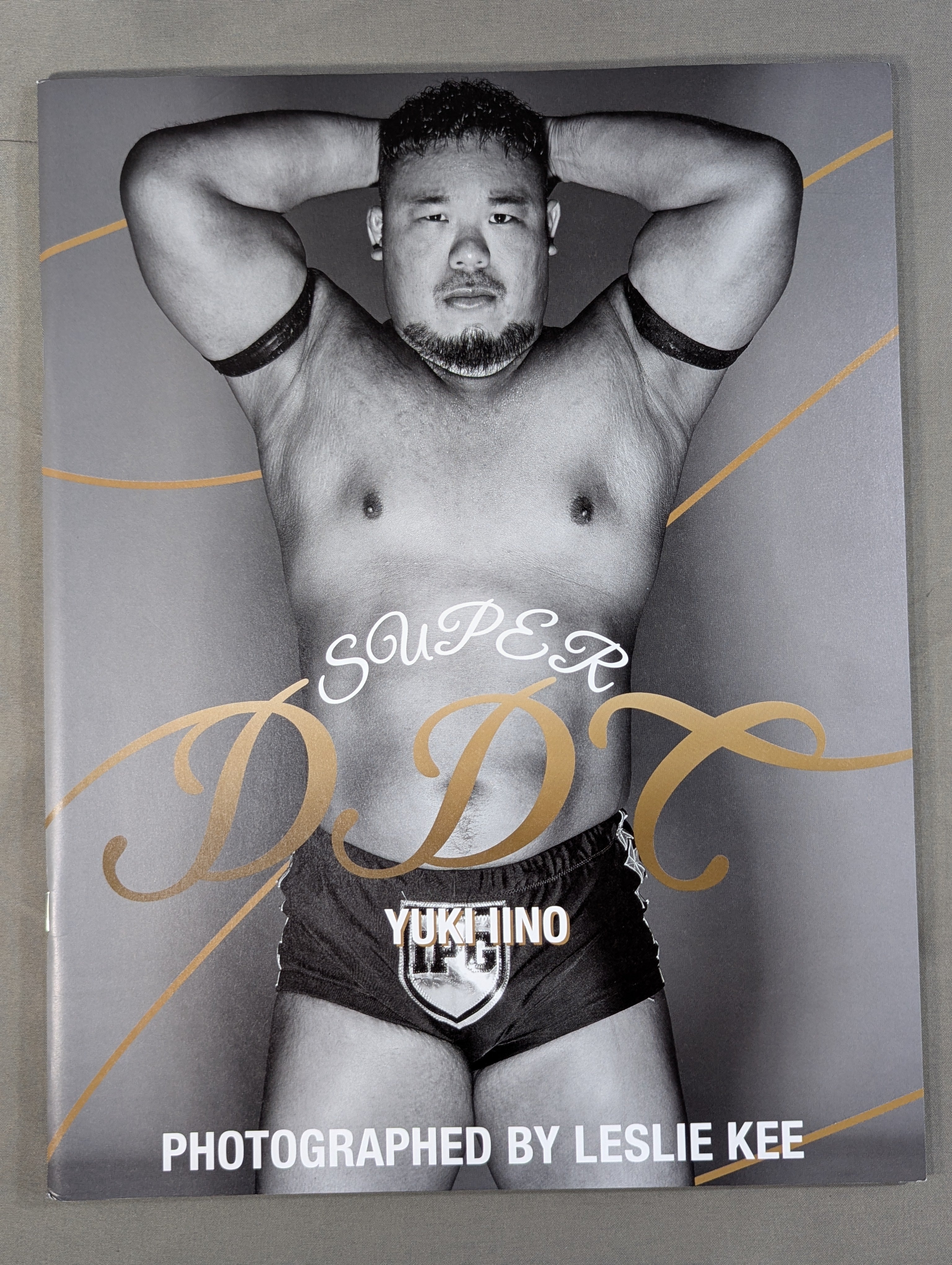 LESLIE KEE × DDT 写真集 『SUPER DDT』(表紙 遠藤哲哉×飯野雄貴 Ver