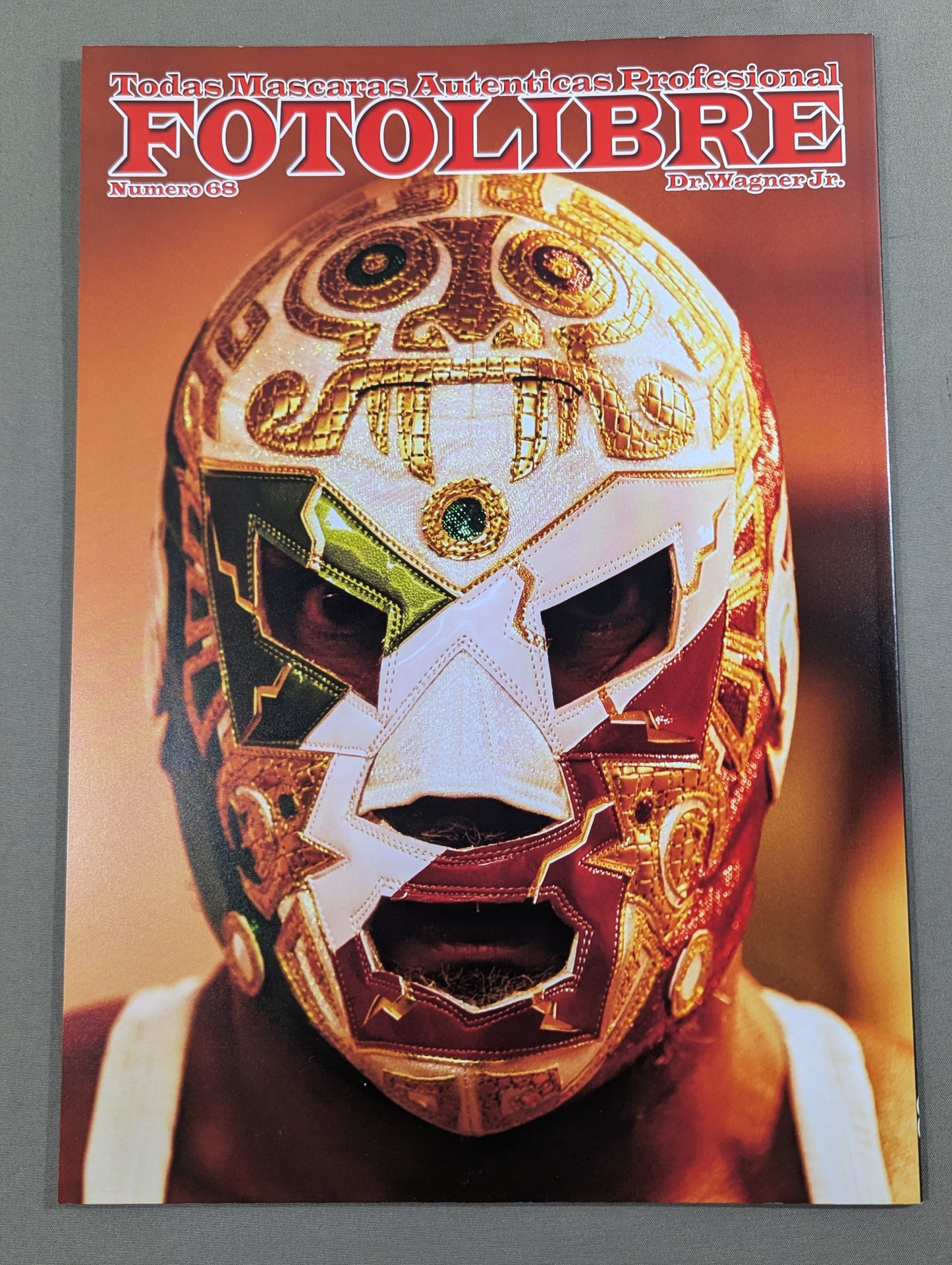 FOTOLIBRE de Mascara Numero.68