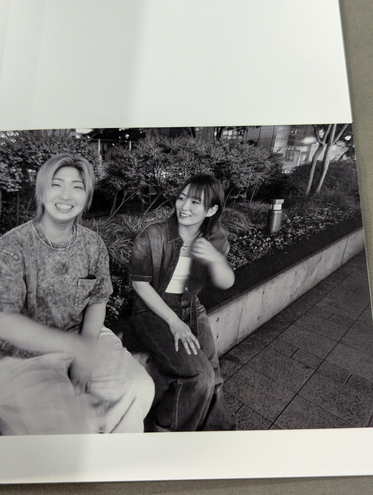 【Sareee＆彩羽匠 直筆Wサイン入り】Spark RUSH photo book Vol.1 ― 結成