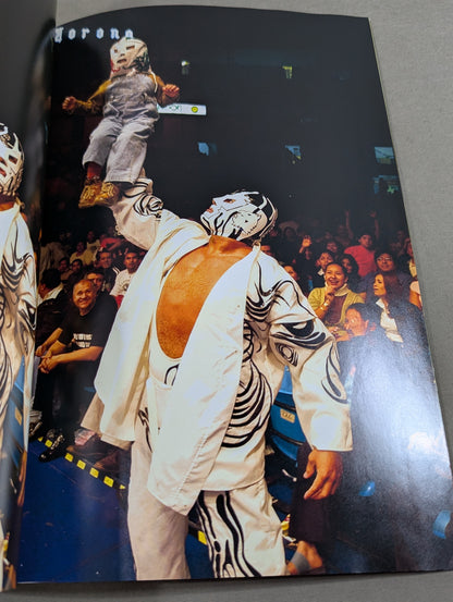 [Dr. Wagner Jr. hand signed autograph 】FOTOLIBRE de Mascara Numero.48