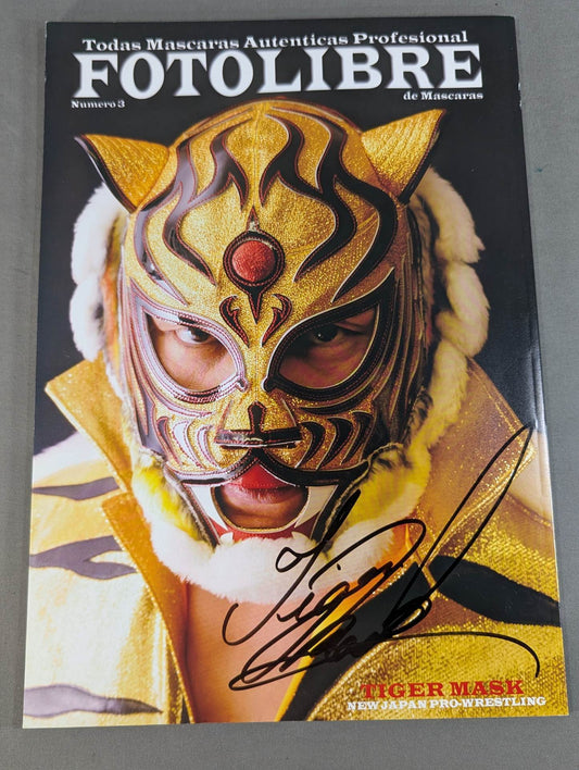 [4th  Tiger Mask hand signed autograph 】FOTOLIBRE de Mascara Numero.3