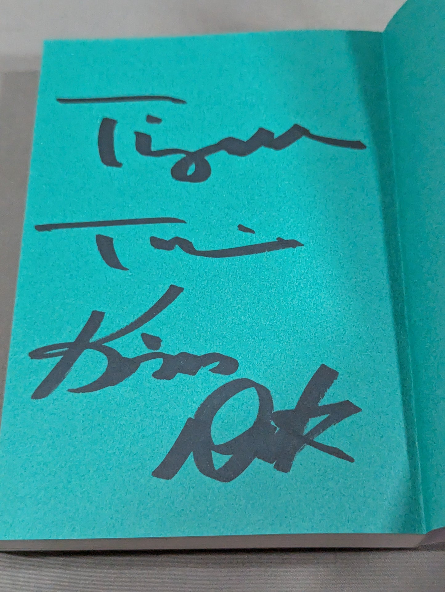 【Tiger Toguchi & Kim Duk 】 2 hand signed autographs ] Memoirs of a tiger Showa Pro Wrestling  Dark Secrets