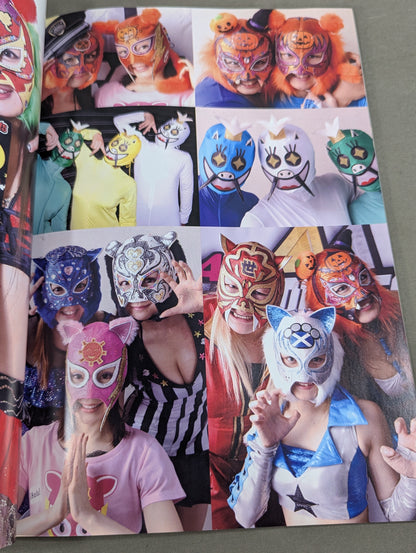 [3 fighters hand signed autograph 】FOTOLIBRE de Mascara Numero.56