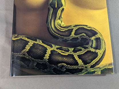 Hikari Fukuoka  photo  collection DESNUDA )