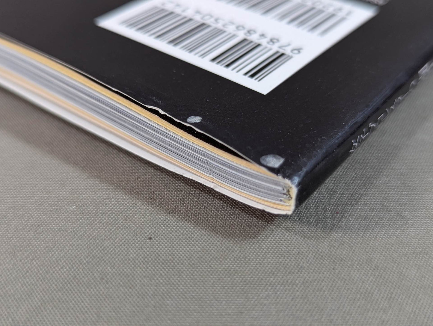 【植松寿絵 直筆サイン入り】女子プロレスラーの闘う、カラダ