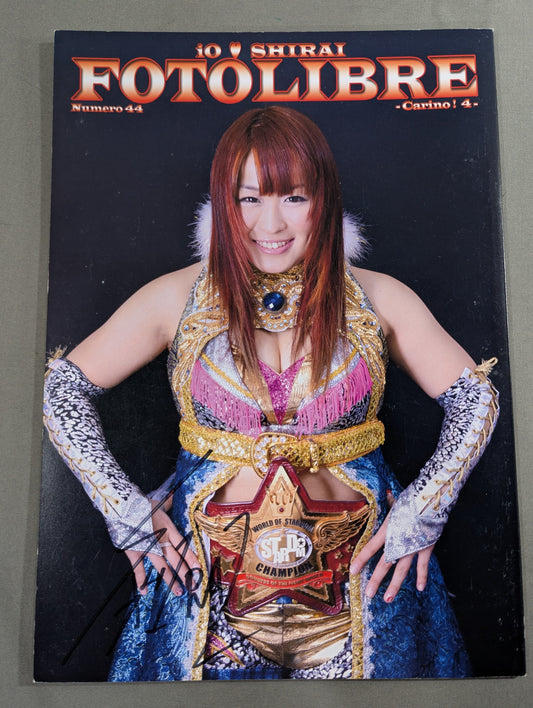 【Io Shirai (Iyo Sky) & IOTIC hand signed autograph A 】FOTOLIBRE de Mascara Numero.44