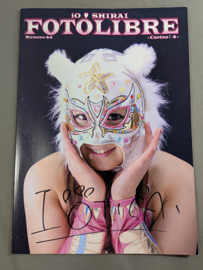 【Io Shirai (Iyo Sky) & IOTIC hand signed autograph A 】FOTOLIBRE de Mascara Numero.44