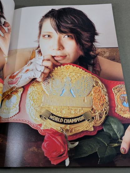 【Utami Hayashishita  hand signed autograph 】FOTOLIBRE de Mascara Numero.80