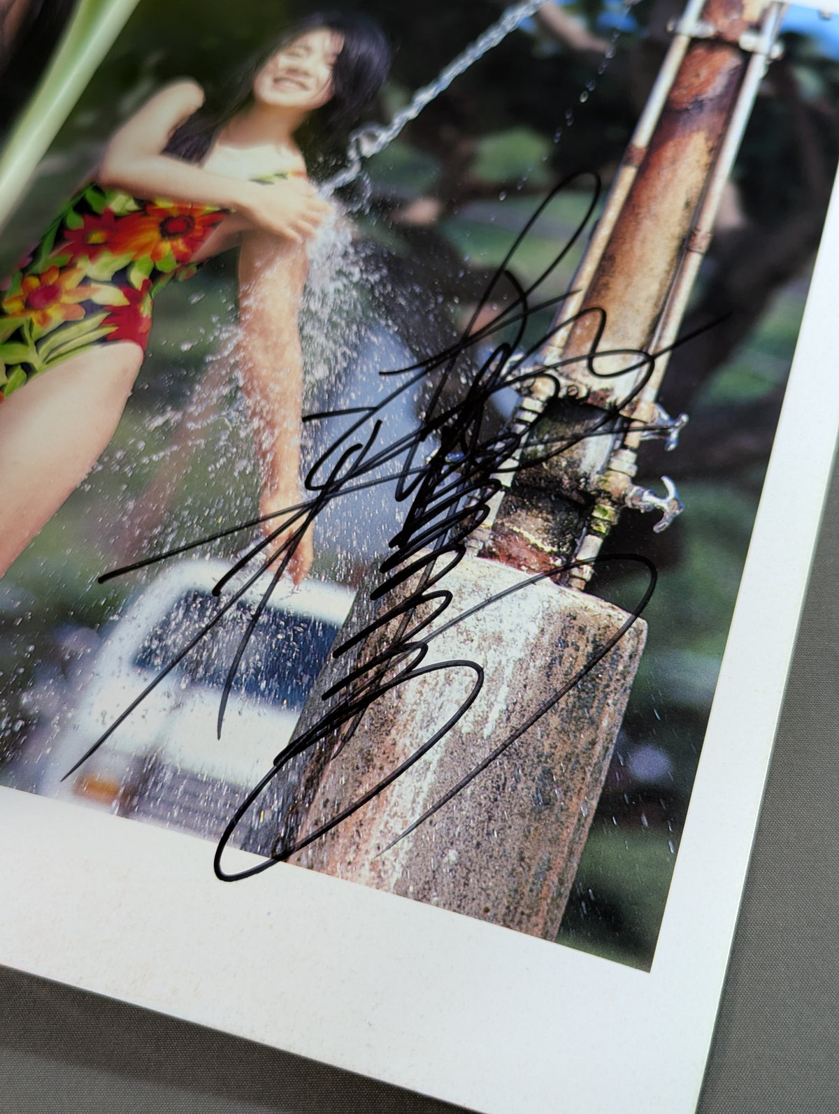 【hand signed autograph】 Takako Inoue photo Collection Sel:FISH Selfish