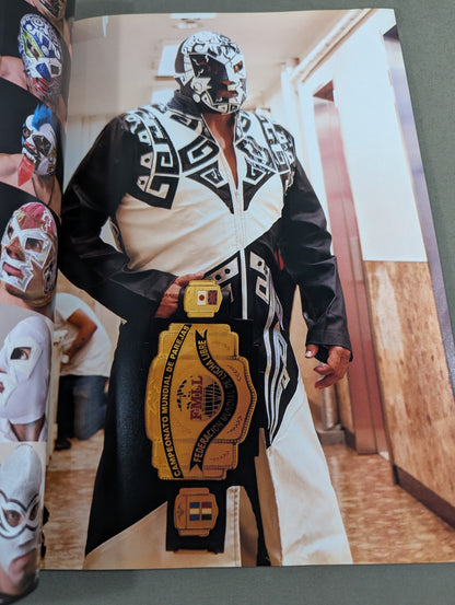 FOTOLIBRE de Mascara Numero.70