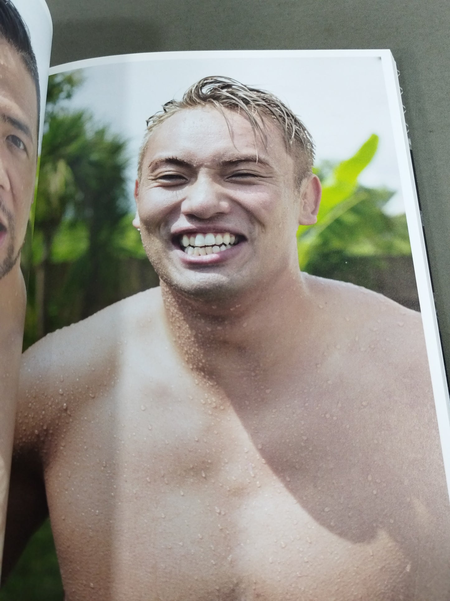 【Tanahashi & Iibushi hand signed autograph 】Shinsuke Nakamura ×Kazuchika Okada  Hiroshi Tanahashi ×Kota Ibushi  photo  collection "Be"