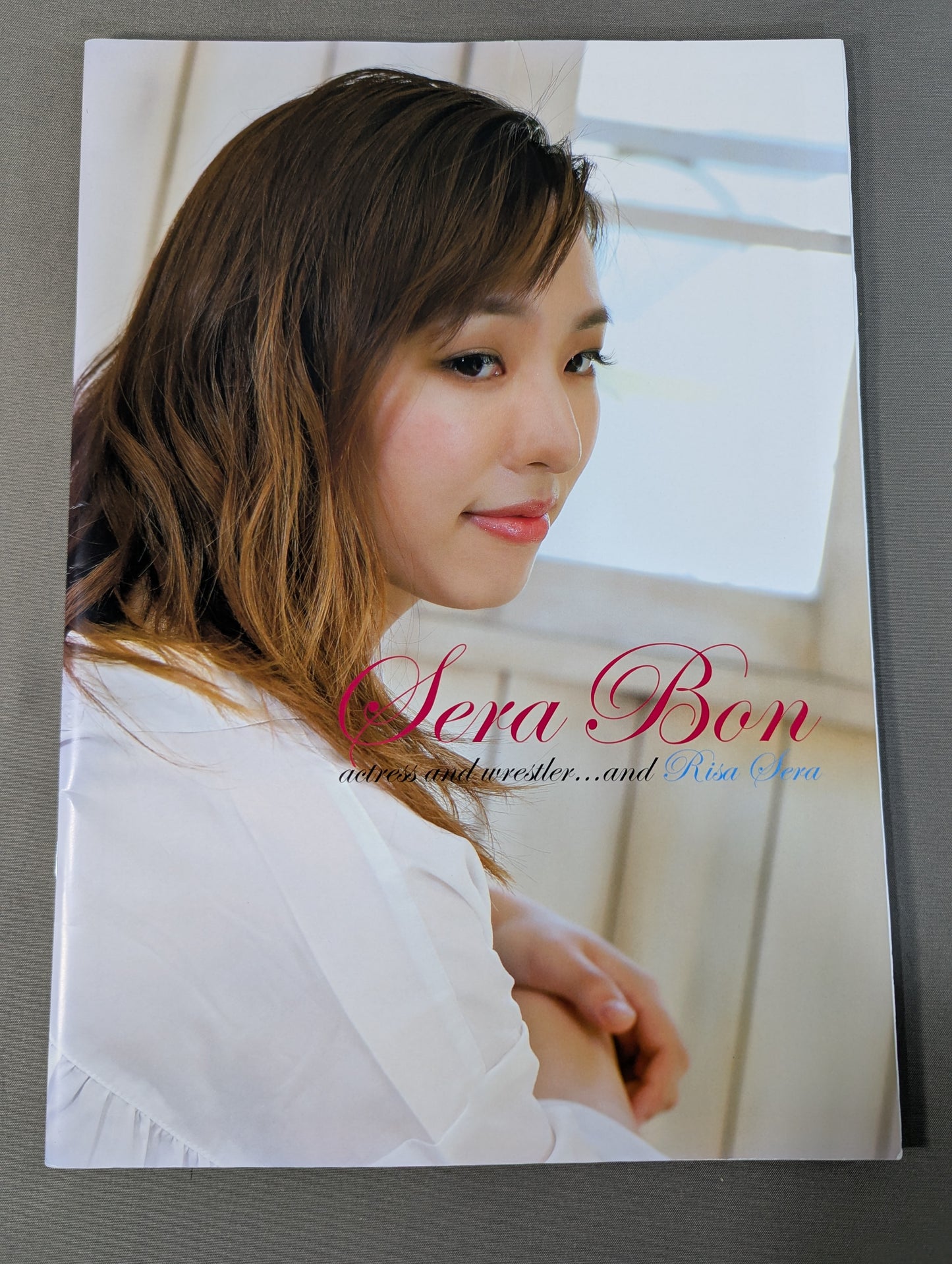 【直筆サイン入り】世羅りさ PHOTOBOOK「SeraBon」