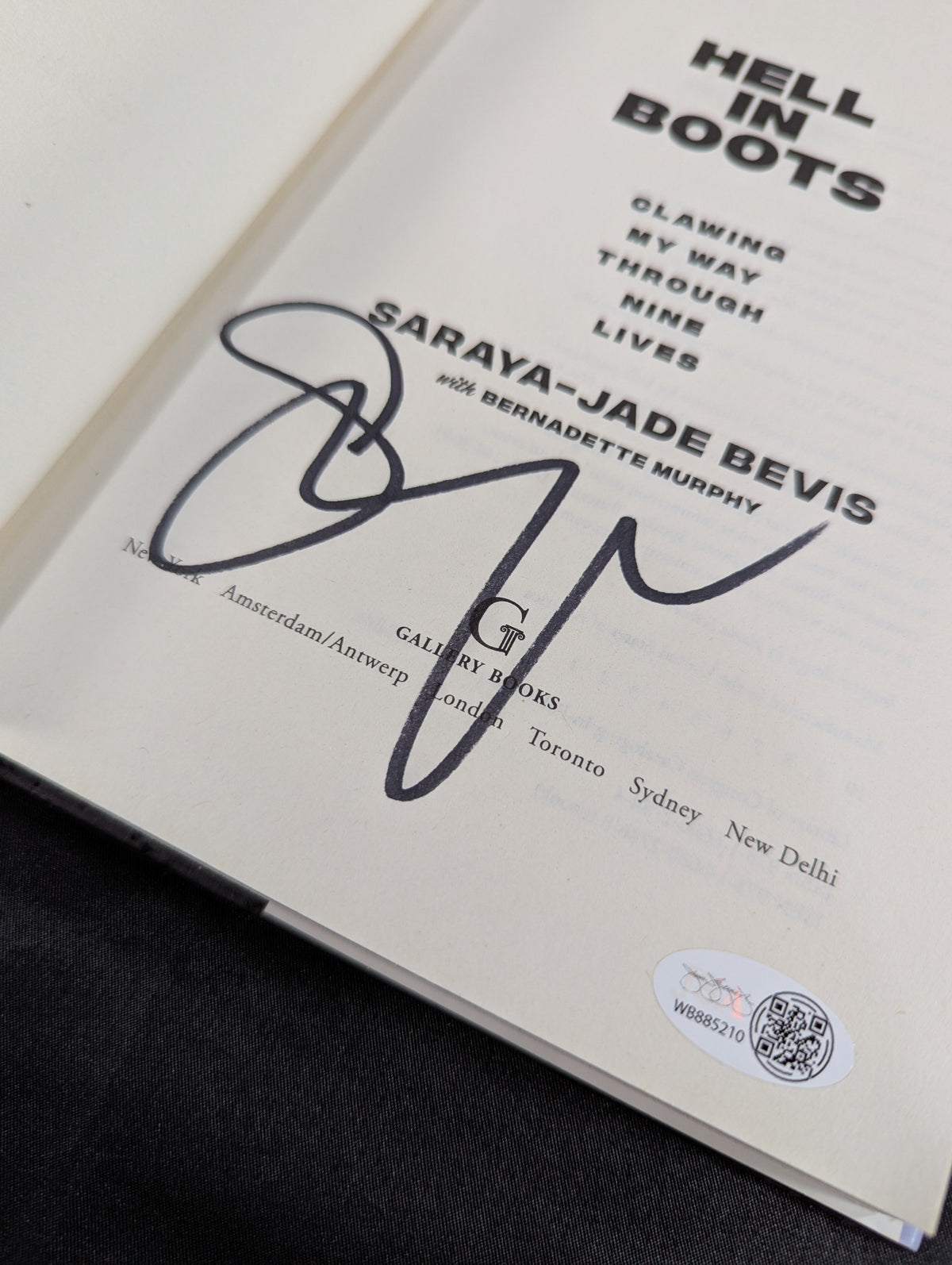 [Saraya (Paige) hand signed autograph ] Hell in Boots: Clawing My Way Through Nine Lives