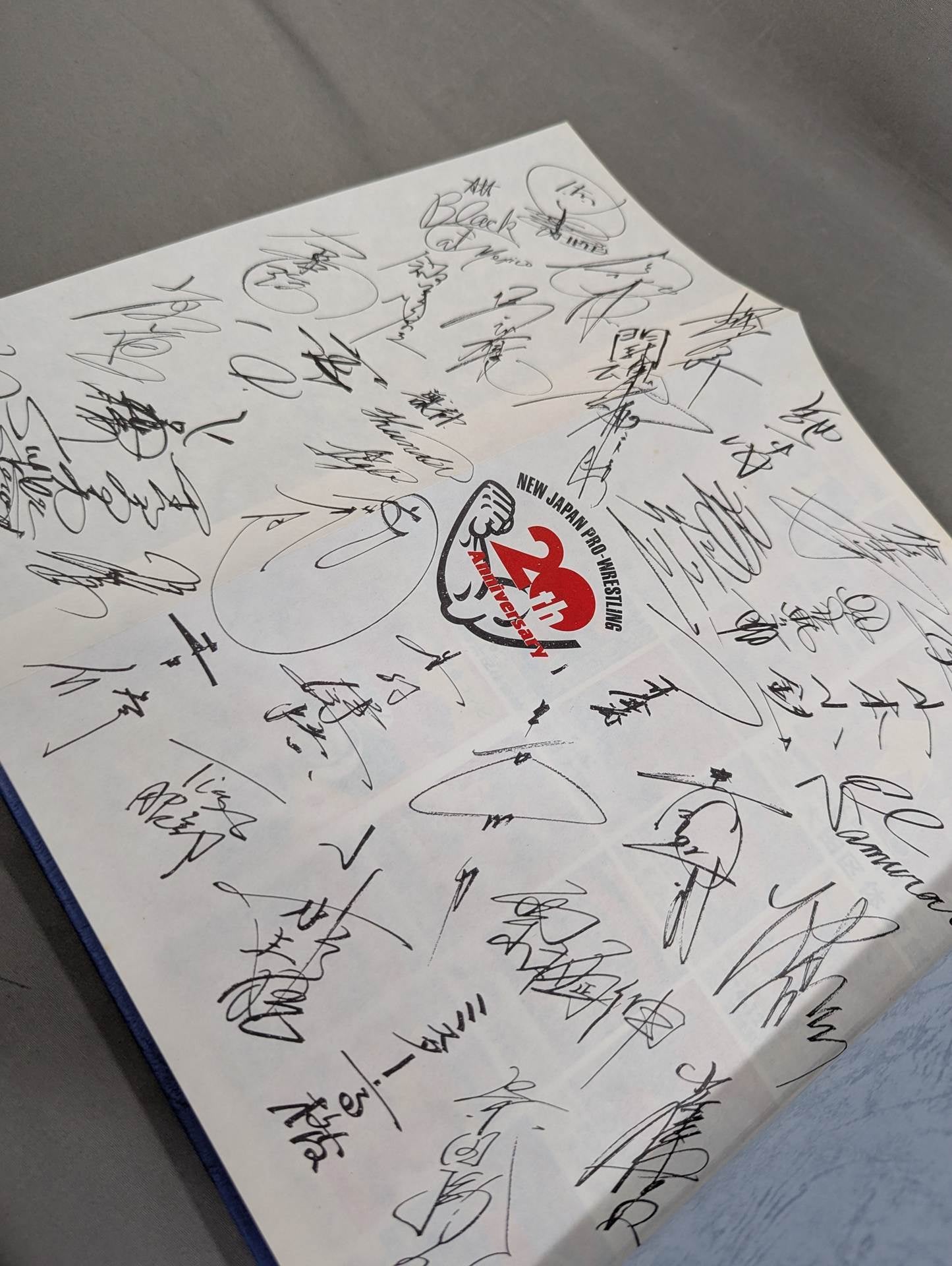 New Japan Pro Wrestling  20 Years History 20th Anniversary Collector's Edition