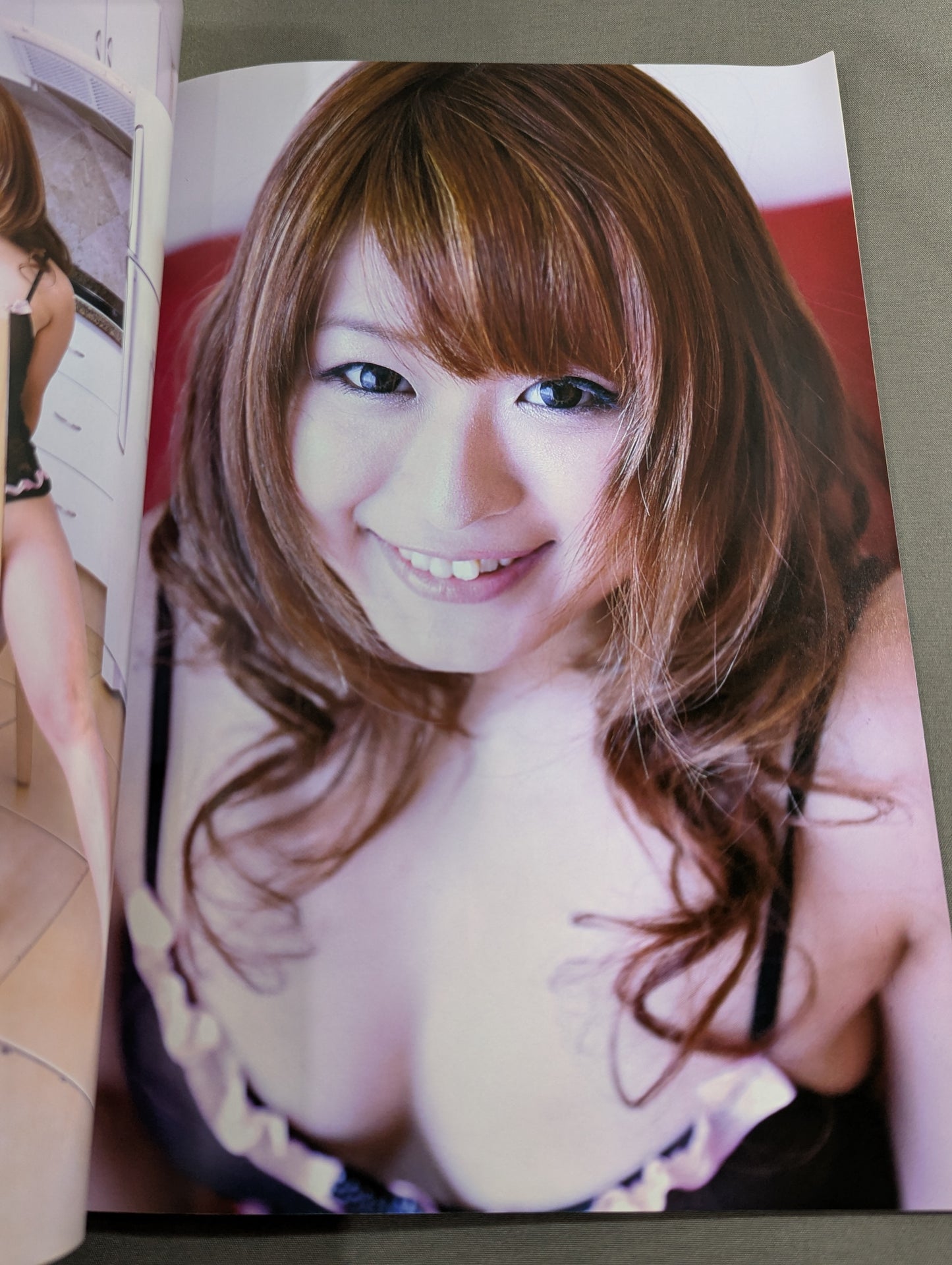 【紫雷イオ 直筆サイン入り】FOTOLIBRE de mascaras Numero.54