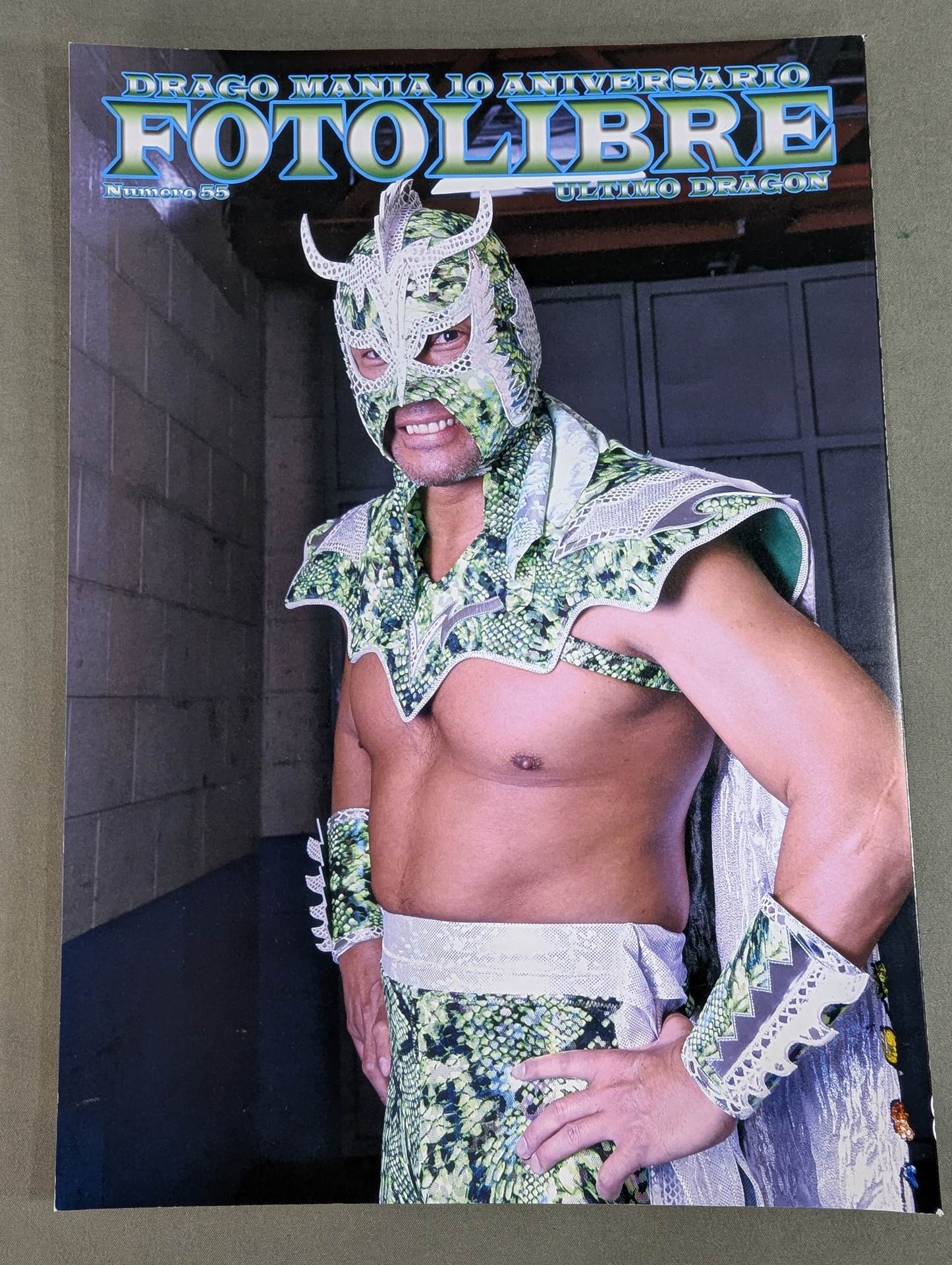 FOTOLIBRE de Mascara Numero.55