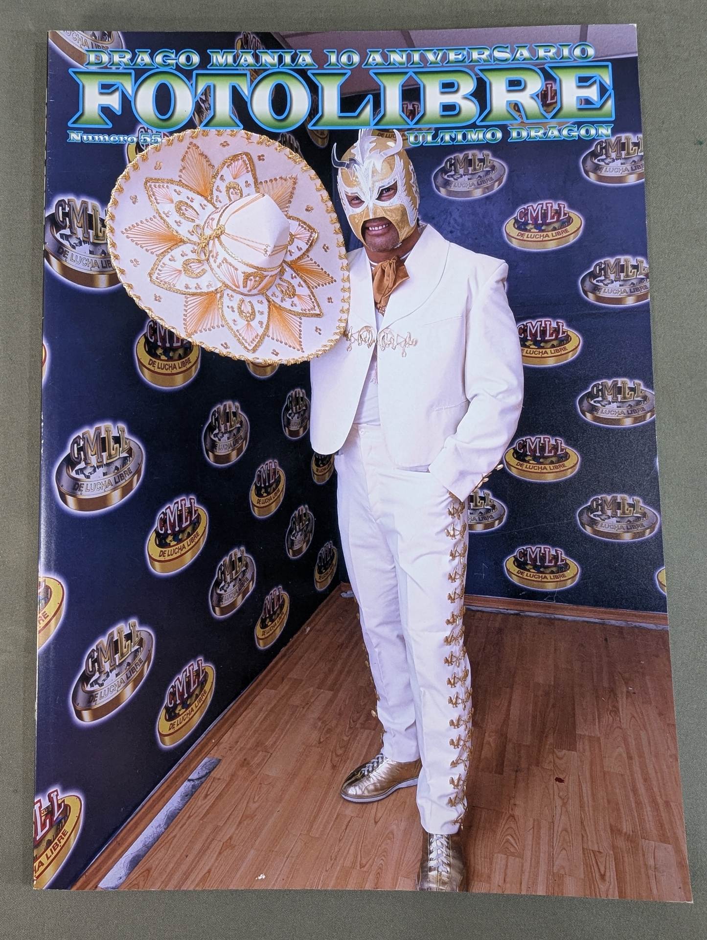 FOTOLIBRE de Mascara Numero.55