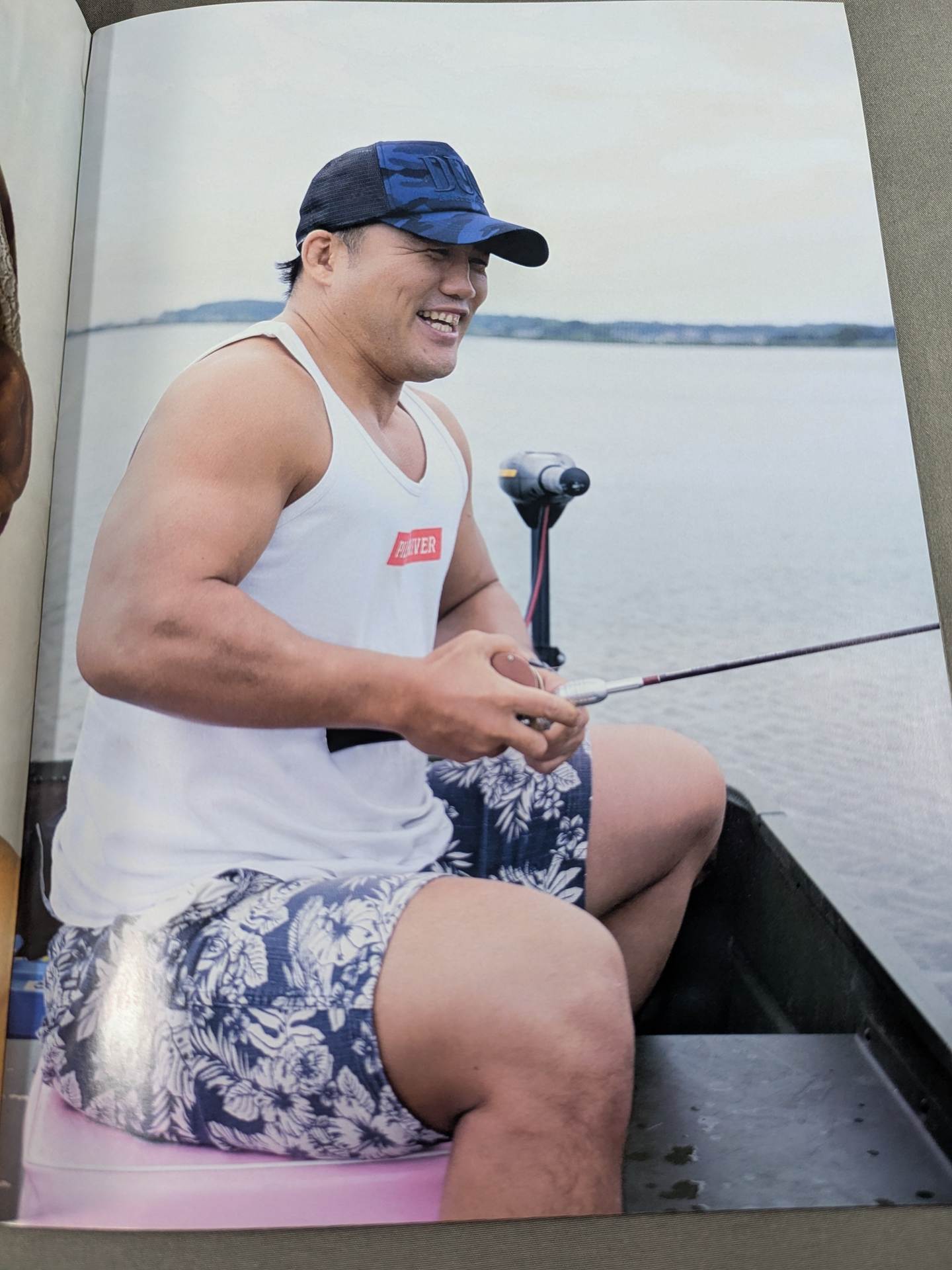 【直筆サイン入り】佐藤光留 写真集「月刊 佐藤光留」