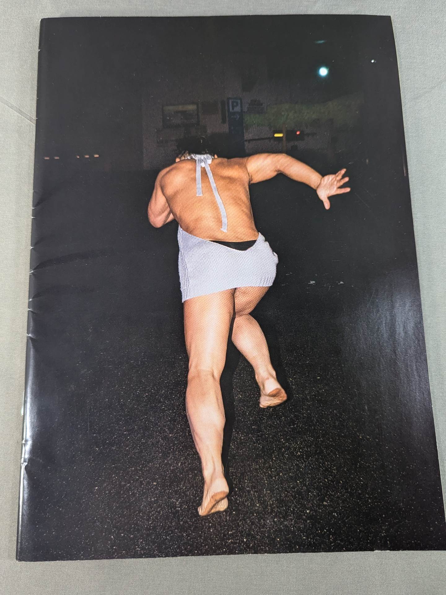 【直筆サイン入り】佐藤光留 写真集「月刊 佐藤光留」