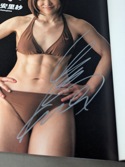 [4 fighters hand signed autograph & With purchase bonus] Shogang Beauty's Participation ~Female pro wrestler  super combative Photo Collection~