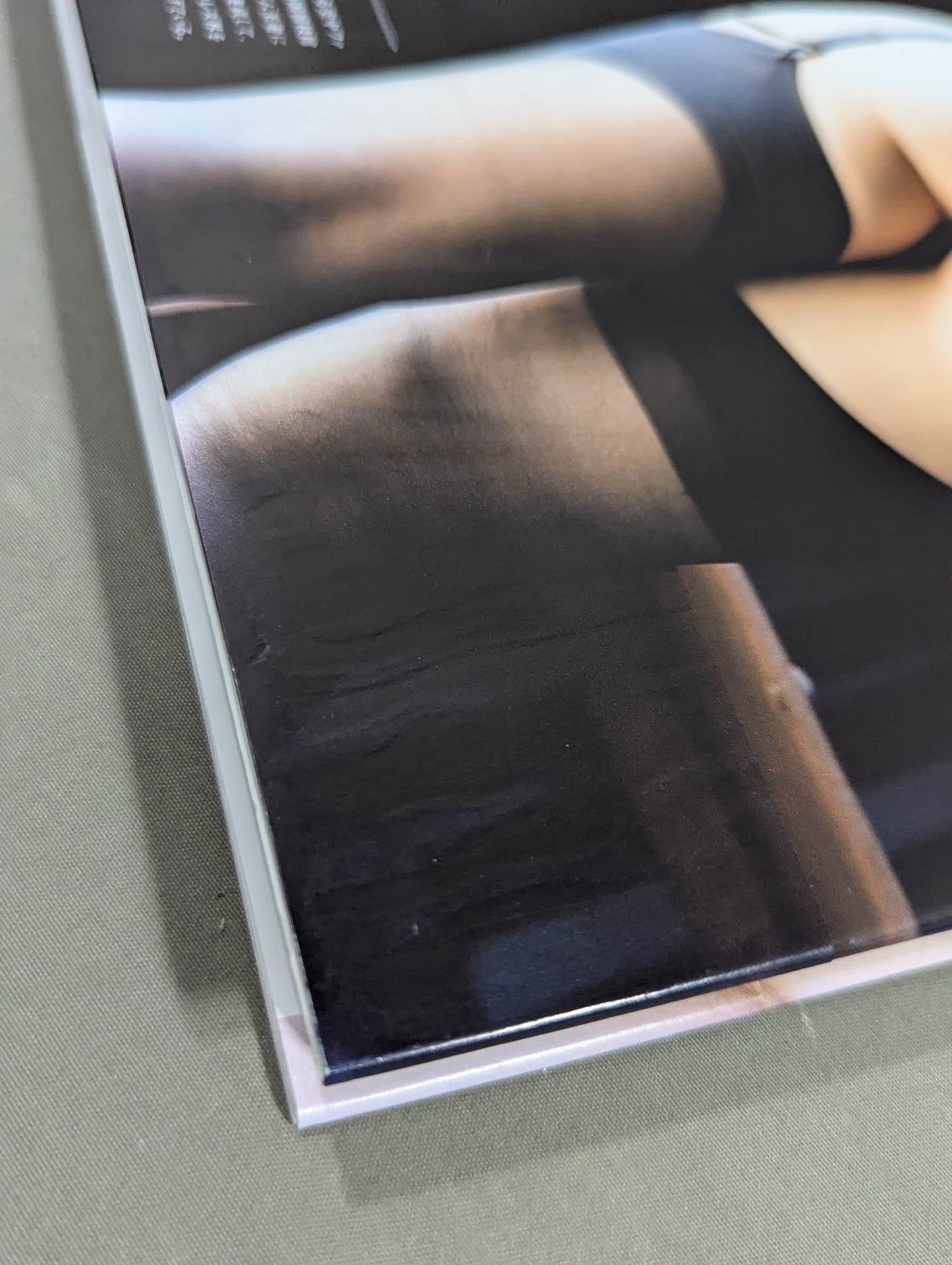 【Io Shirai (Iyo Sky)  hand signed autograph 】 Io Shirai (Iyo Sky)  first photo Collection "Real Face"