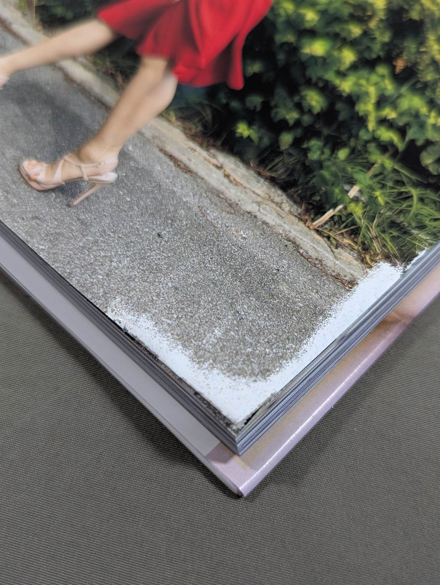 【Io Shirai (Iyo Sky)  hand signed autograph 】 Io Shirai (Iyo Sky)  first photo Collection "Real Face"