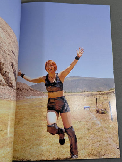 【Ayumi Kurihara  hand signed autograph 】FOTOLIBRE de Mascara Numero.7