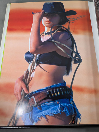 【hand signed autograph】 Manami Toyota photo collection B.Bomb