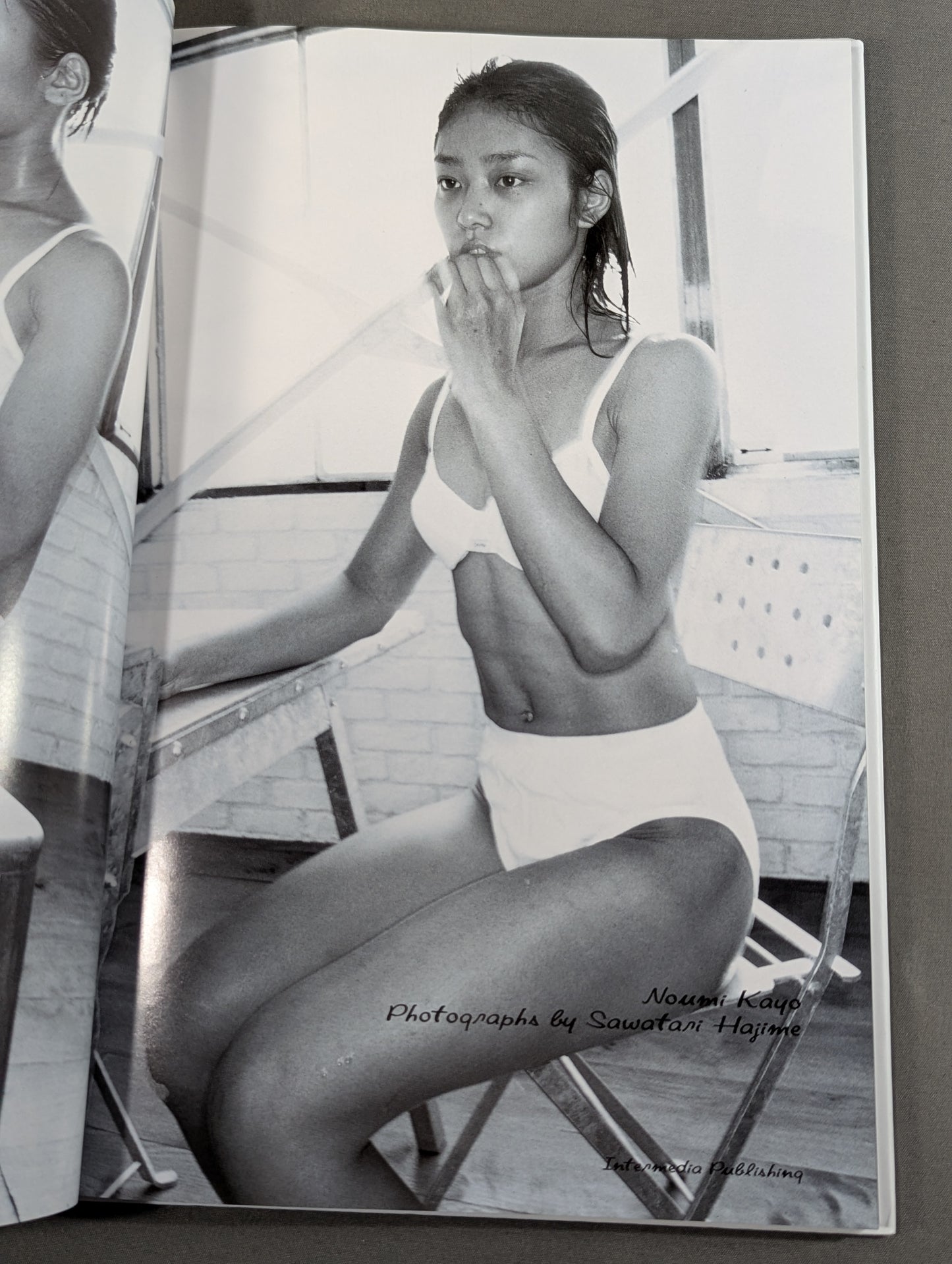 【hand signed autograph】 Kayo Noumi photo collection Damage