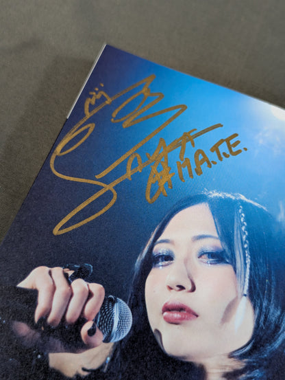 [Saya Kamitani  hand signed autograph ] I Was an Underachiever as an Idol The story of standing at the center of the Pro Wrestling world