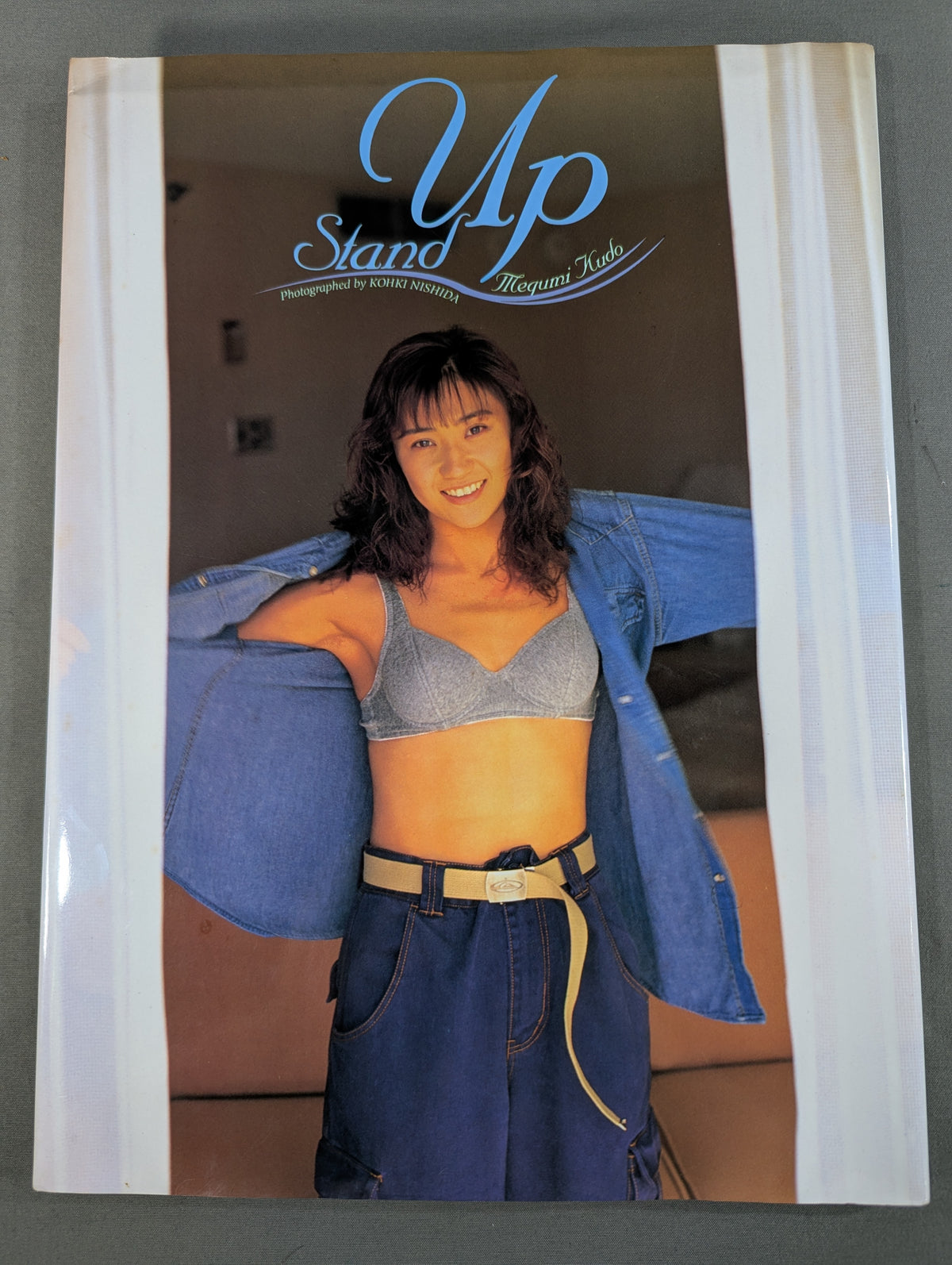 【hand signed autograph】 Megumi Kudo photo collection Stand Up