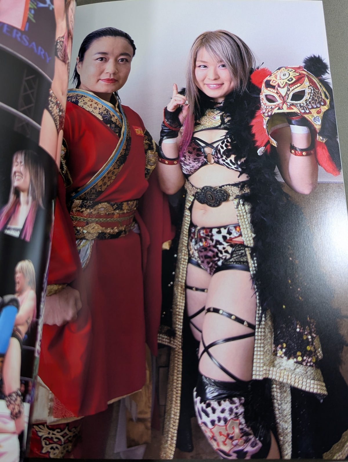[Io Shirai (Iyo Sky)  hand signed autograph 】FOTOLIBRE de Mascara Numero.63