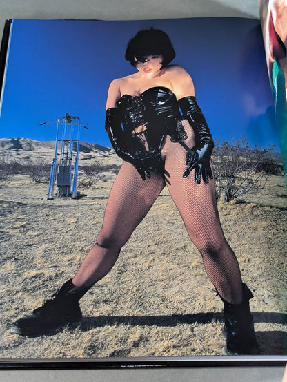 井上貴子 写真集 Body Oil「ボディ・オイル」