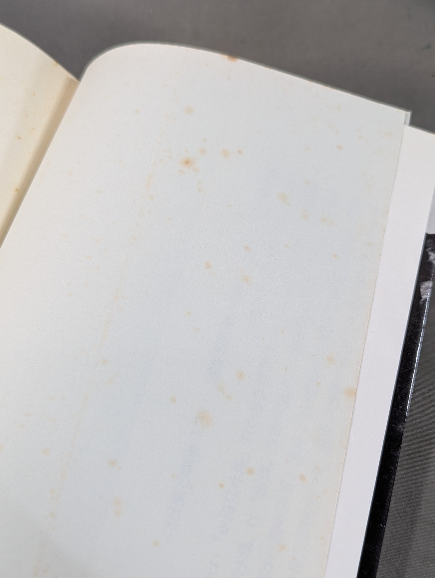 【初版】小さな巨人 大沢昇伝