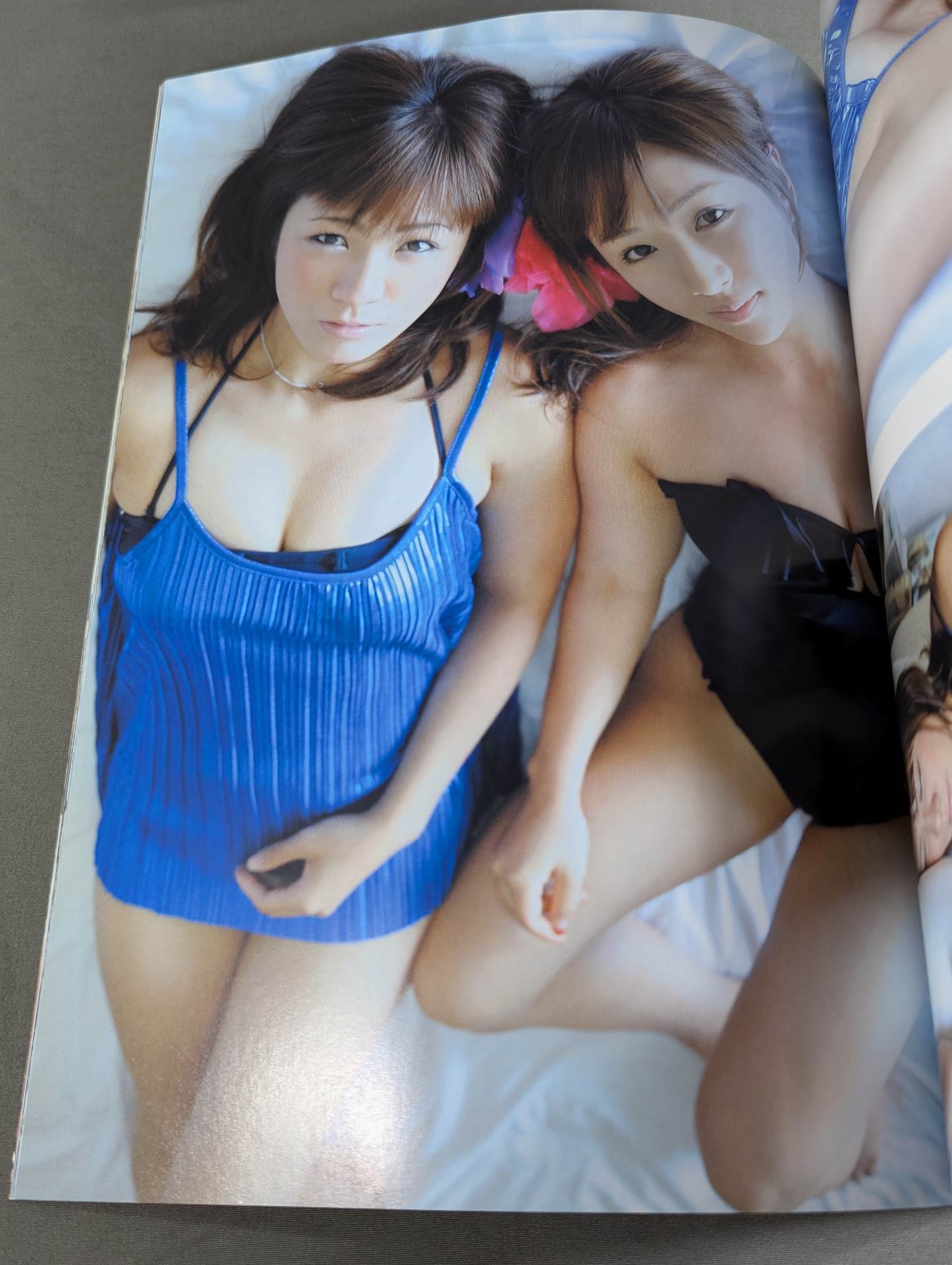 愛川ゆず季＆美闘陽子 BY砲写真集 GODDESSES