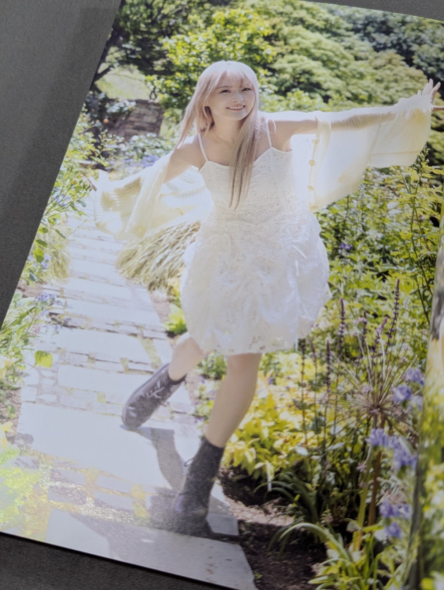 [With bonus trading card] NATSUPOI  photo essay 29/30 (Nikyu Sanzero)