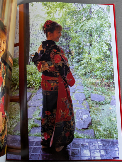 【hand signed autograph】 Shinashi Toko photo Collection