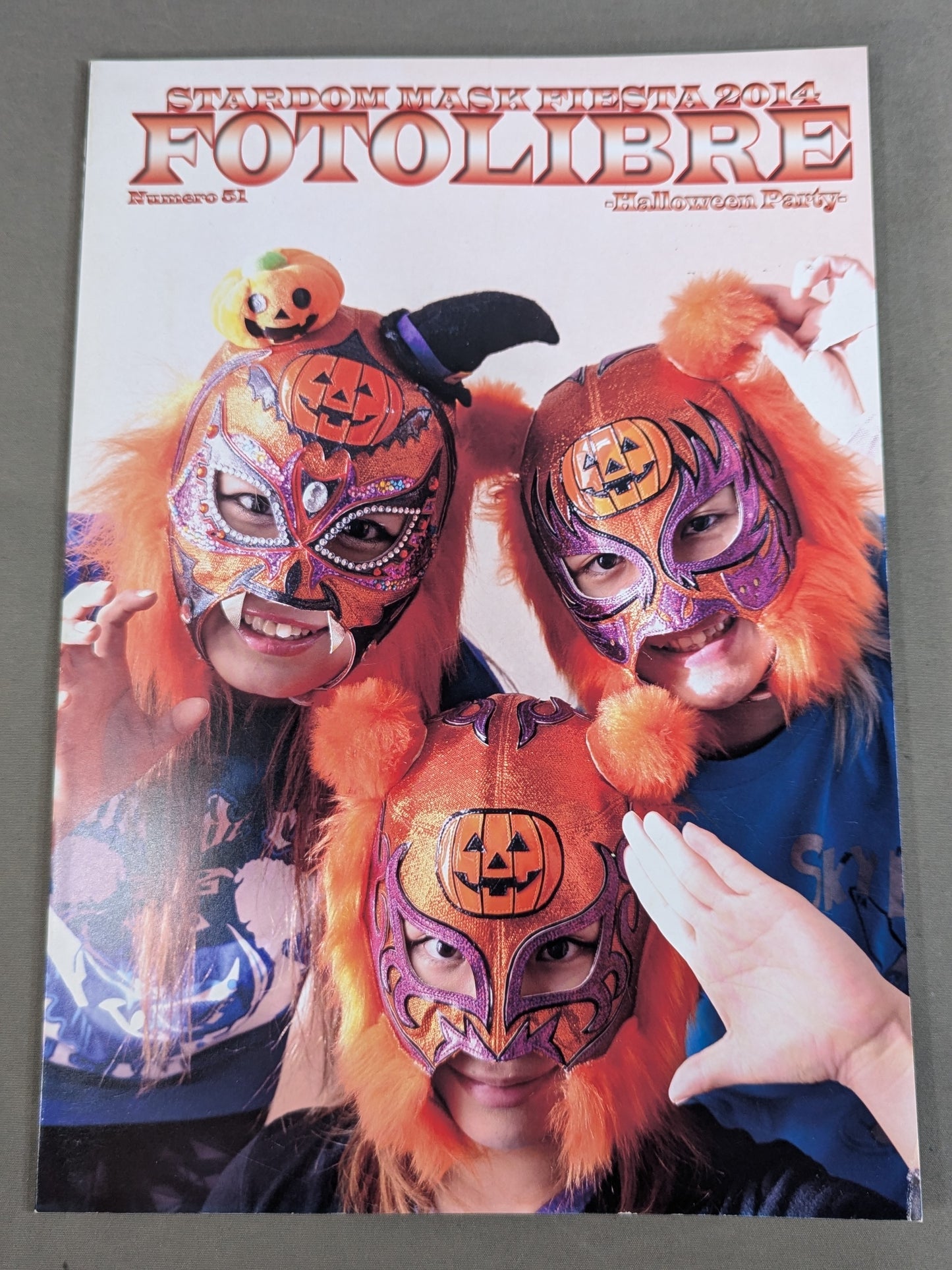 FOTOLIBRE de Mascara Numero.51