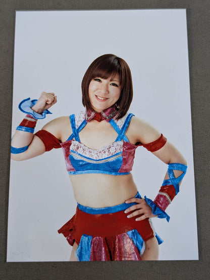 ★ First pre-order limited photo included ★ 【Hand signed autograph】 This is how Arisa Nkajima  fights.