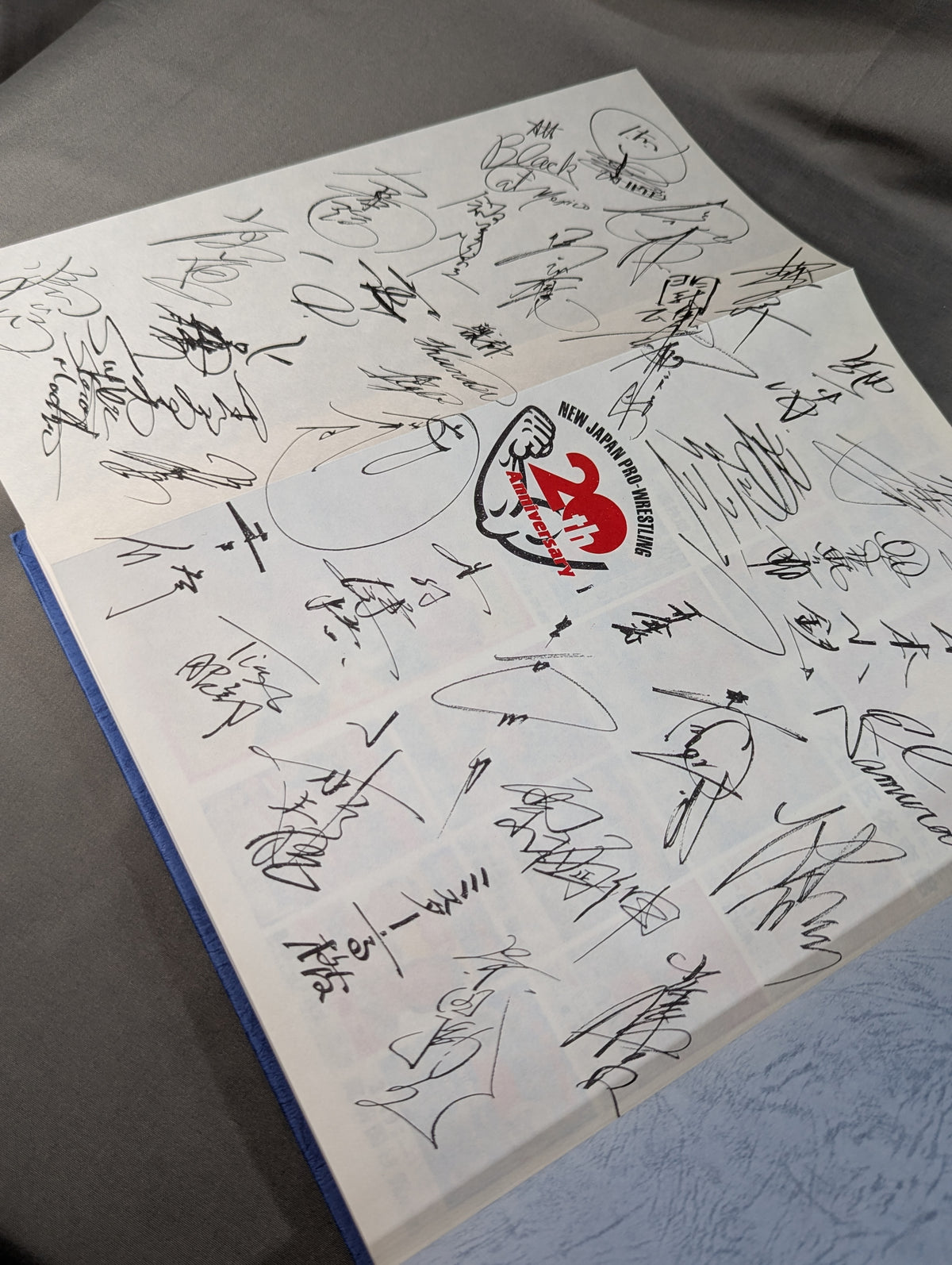 New Japan Pro Wrestling  20 Years History 20th Anniversary Collector's Edition