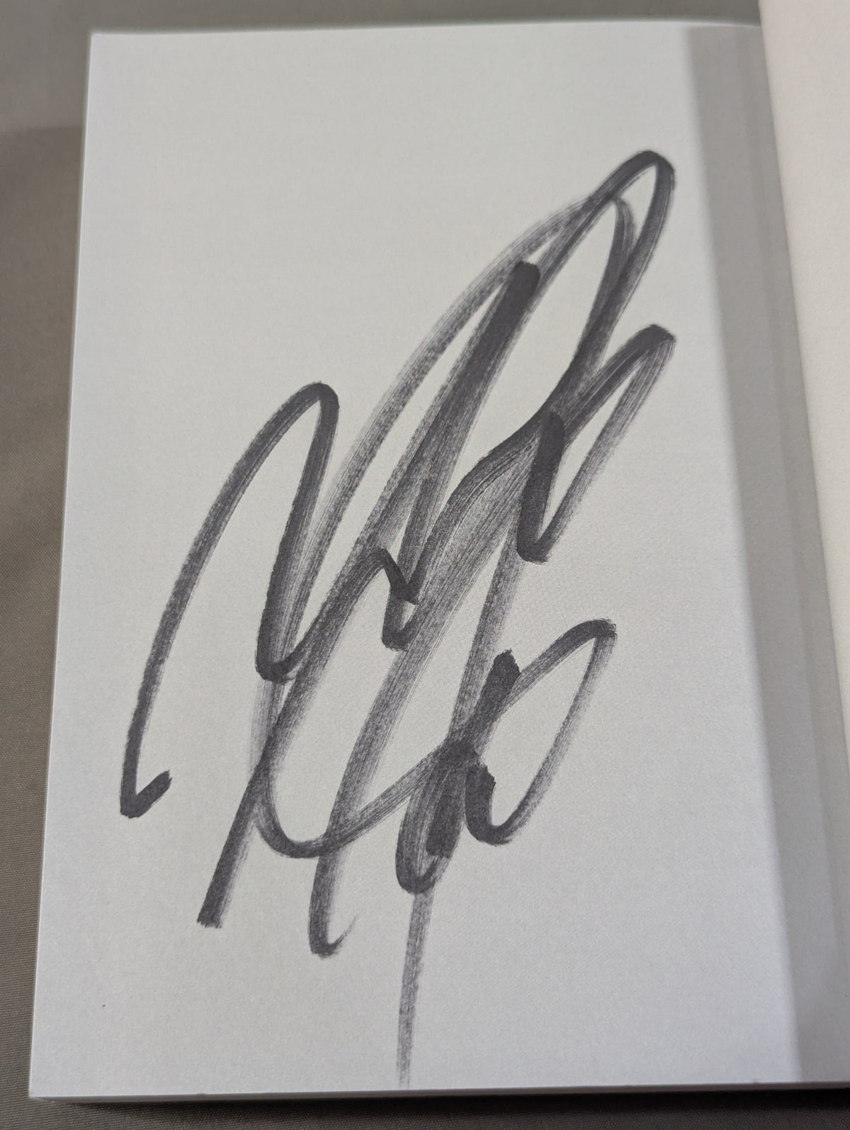 【hand signed autograph】 Yumiko Hotta 40th Anniversary Autobiography - Unfinished Great Talent