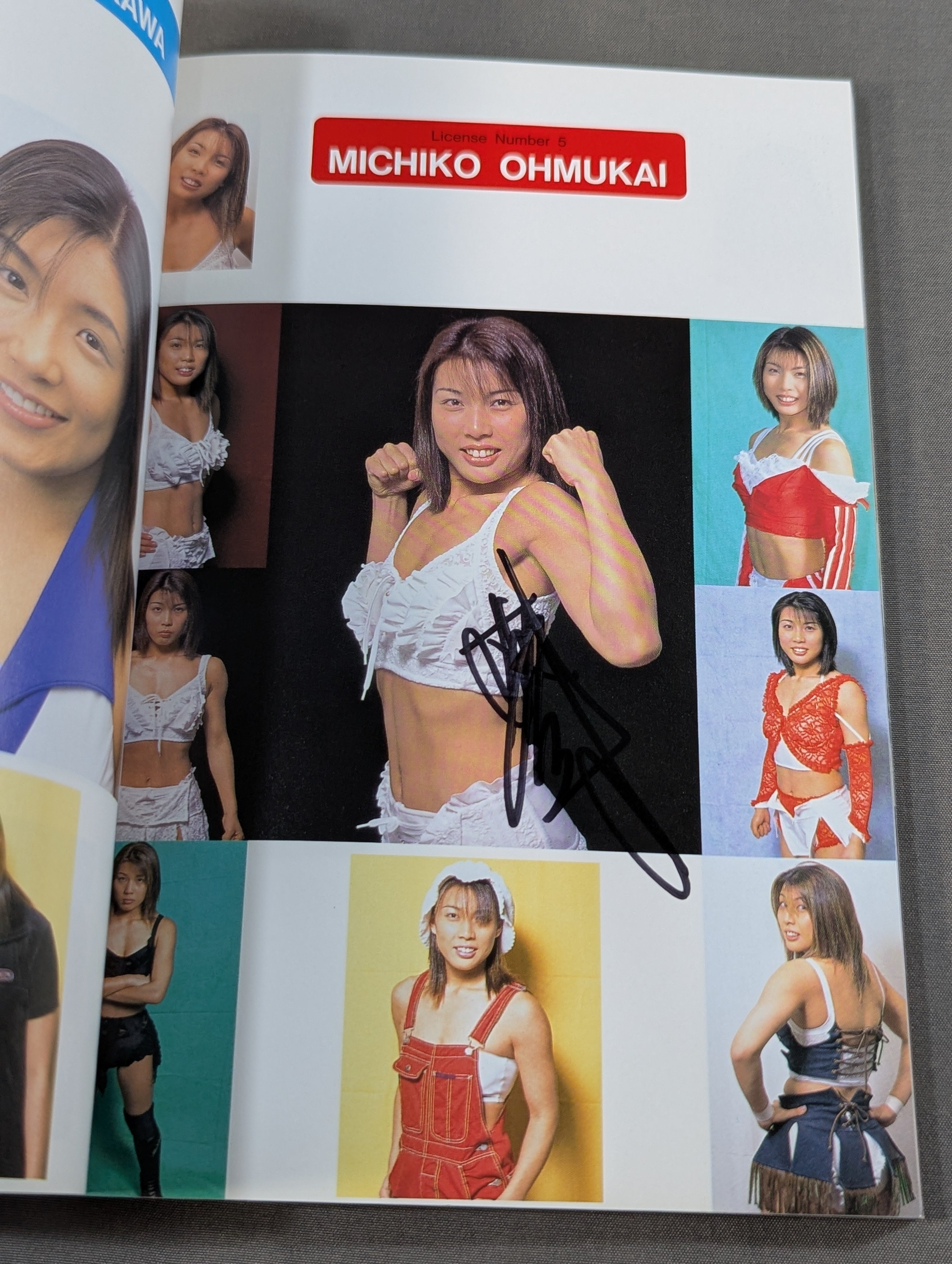 大向美智子 直筆サイン入り】“素顔のARSION”オフィシャル・フォト