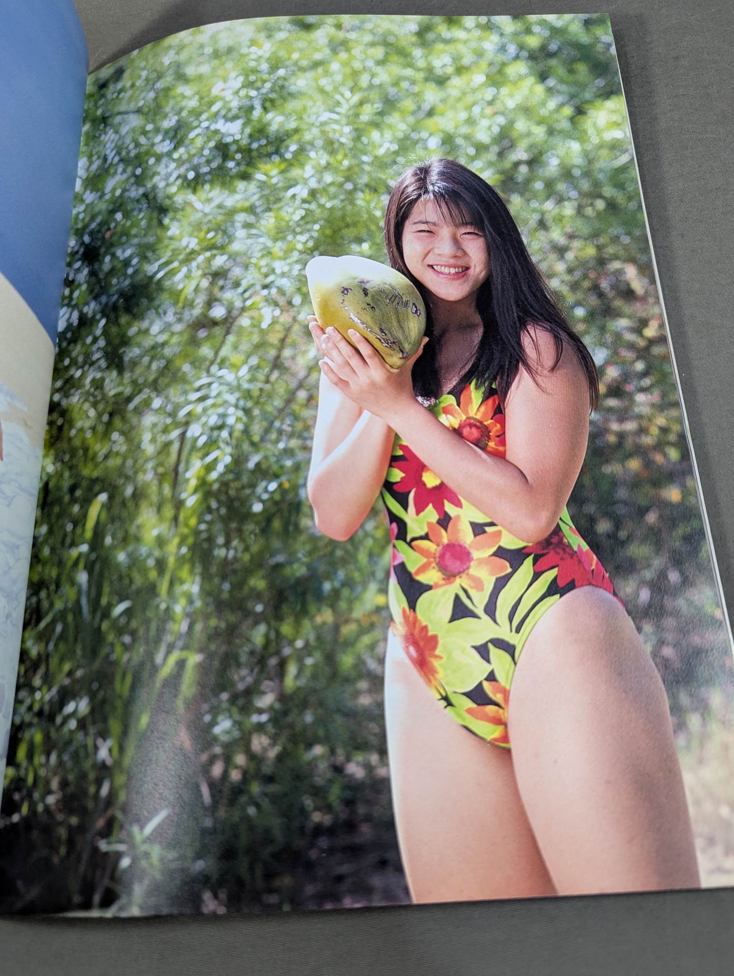 【hand signed autograph】 Takako Inoue photo Collection Sel:FISH Selfish