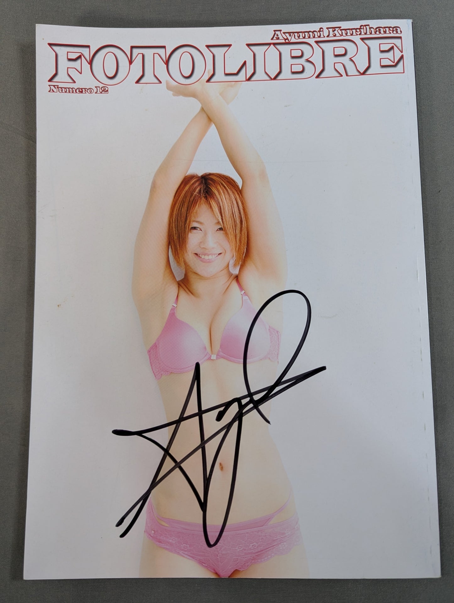 [Ayumi Kurihara  hand signed autograph 】FOTOLIBRE de Mascara Numero.12