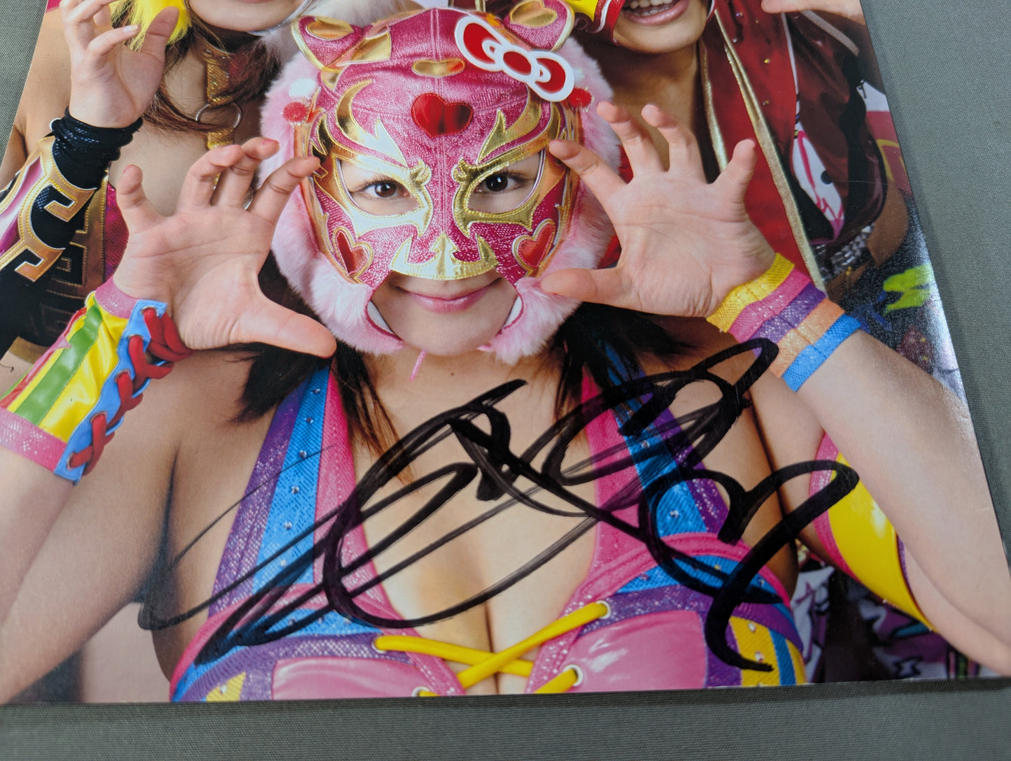 [Yuzuki Aikawa  hand signed autograph 】FOTOLIBRE de Mascara Numero.39