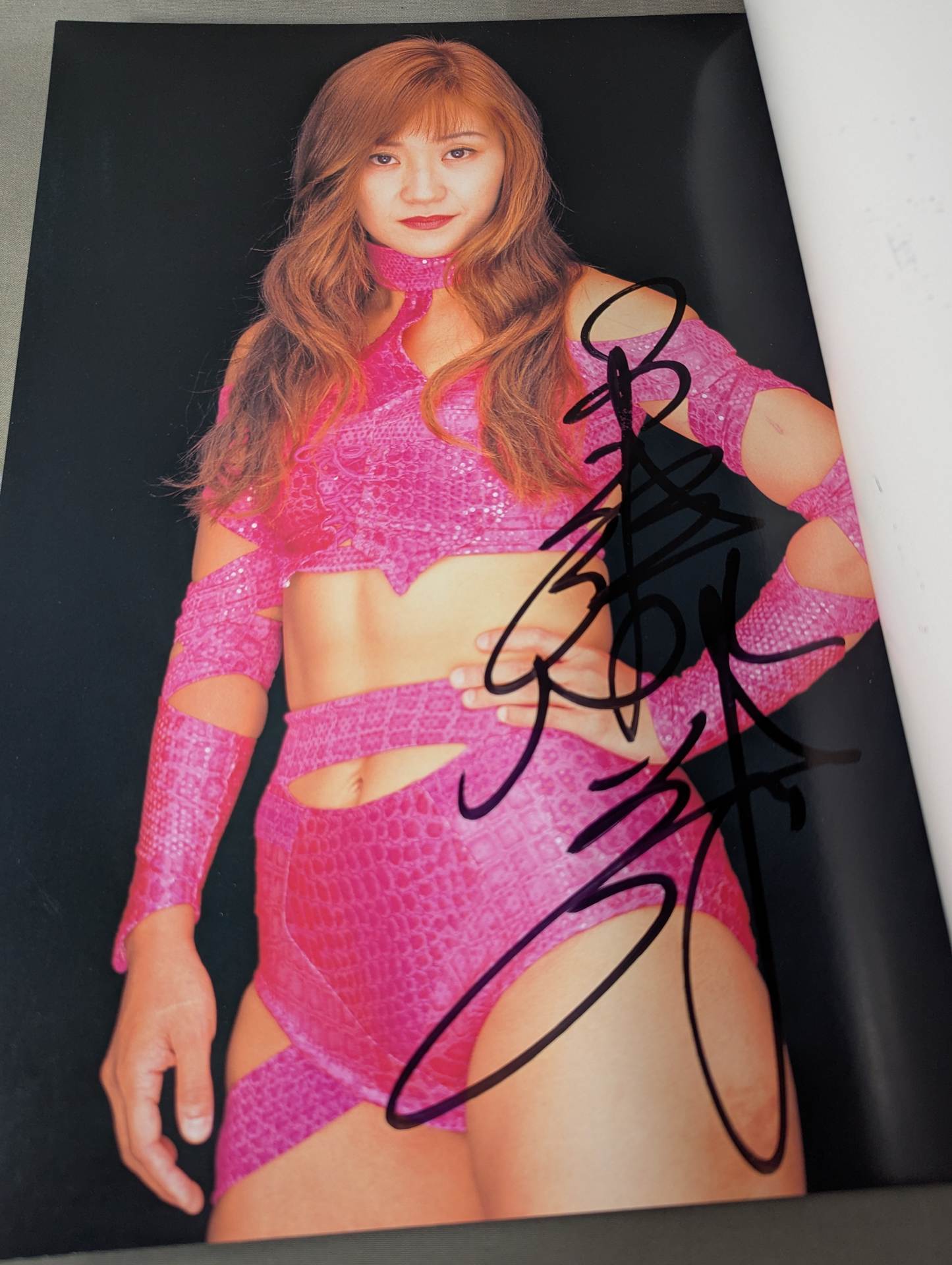 【hand signed autograph】 Megumi Kudo Photo gallery KEEP ON RUNNING MEGUMI KUDO