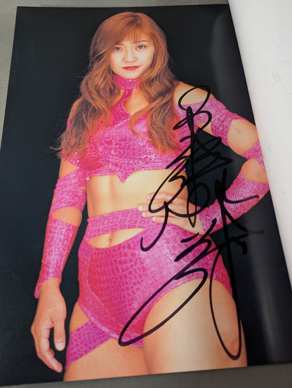 【hand signed autograph】 Megumi Kudo Photo gallery KEEP ON RUNNING MEGUMI KUDO